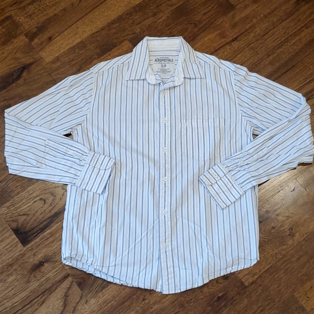 Mens Aeropostale blue & white striped button down size S